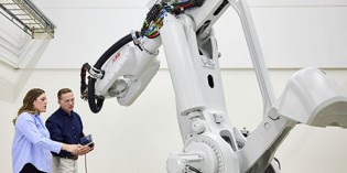 ABB expands modular large robot portfolio